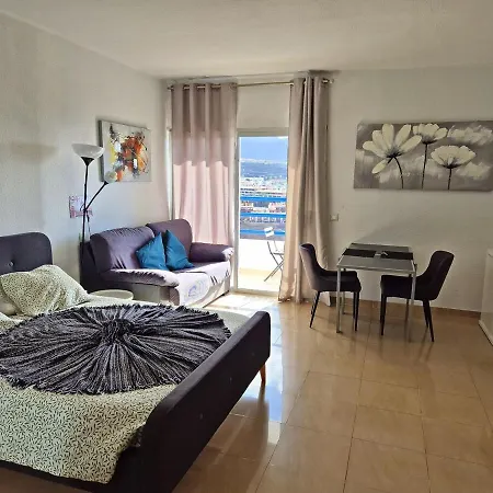 Apartmán Cozy With Views In Playa Paraiso Costa Adeje (Tenerife)